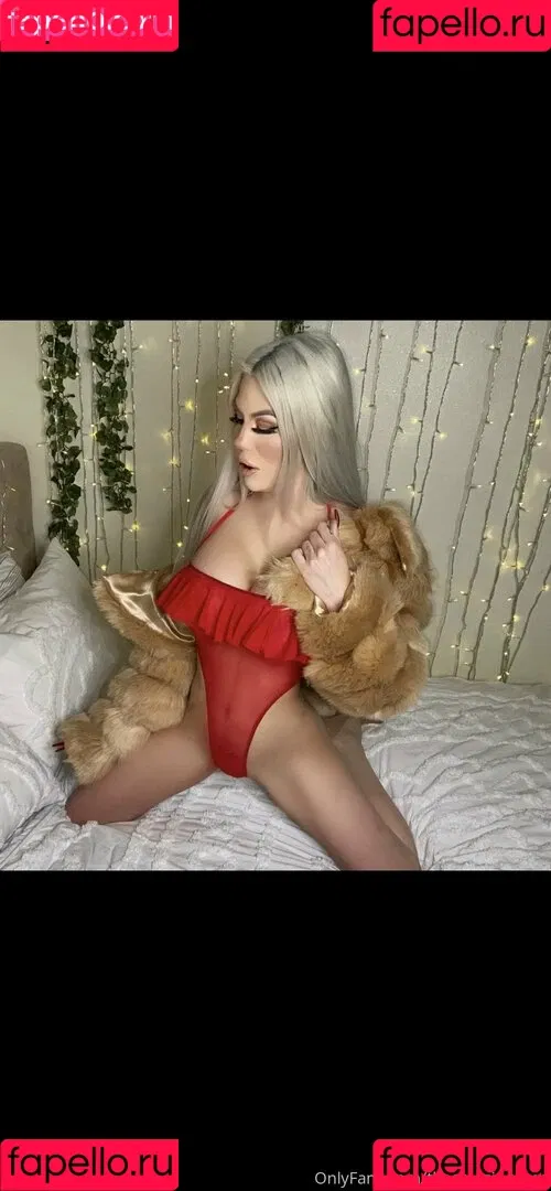 theeveemarie Onlyfans Photo Gallery 