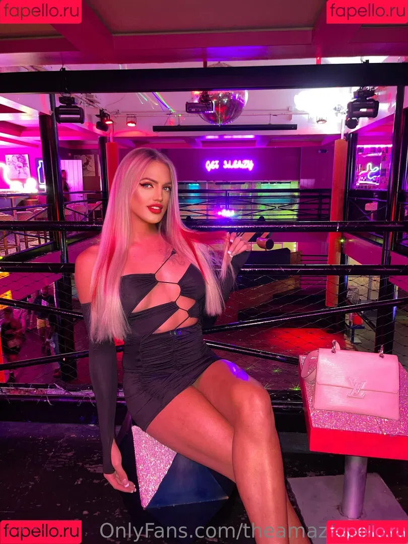 theeveemarie Onlyfans Photo Gallery 