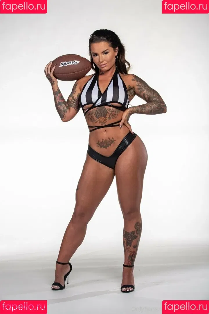 christymack Onlyfans Photo Gallery 