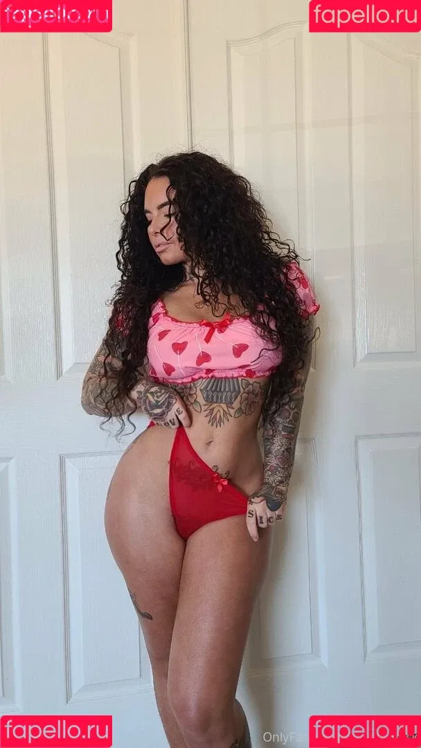 christymack Onlyfans Photo Gallery 