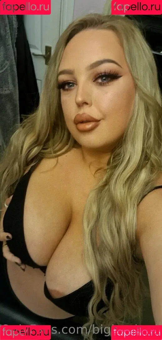 bigboobedbritneyvip Onlyfans Photo Gallery 