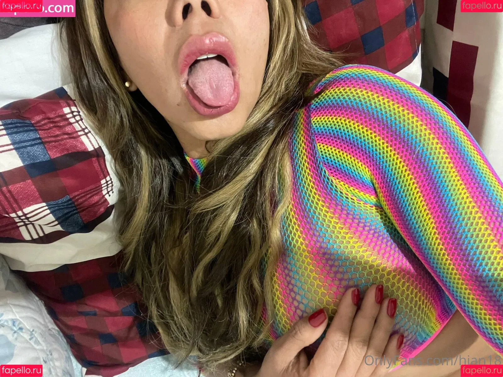 hian18 Onlyfans Photo Gallery 