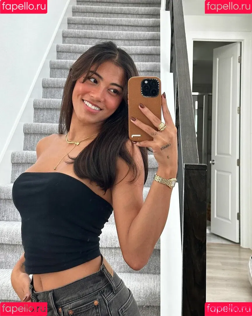 Sophia Cuerquis Onlyfans Photo Gallery 