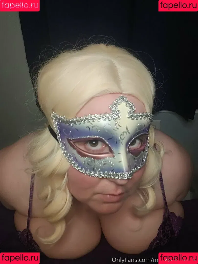 maskedlibrarian Onlyfans Photo Gallery 