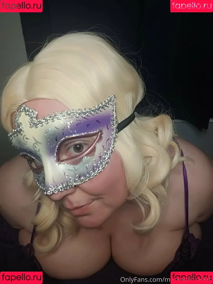 maskedlibrarian Onlyfans Photo Gallery 