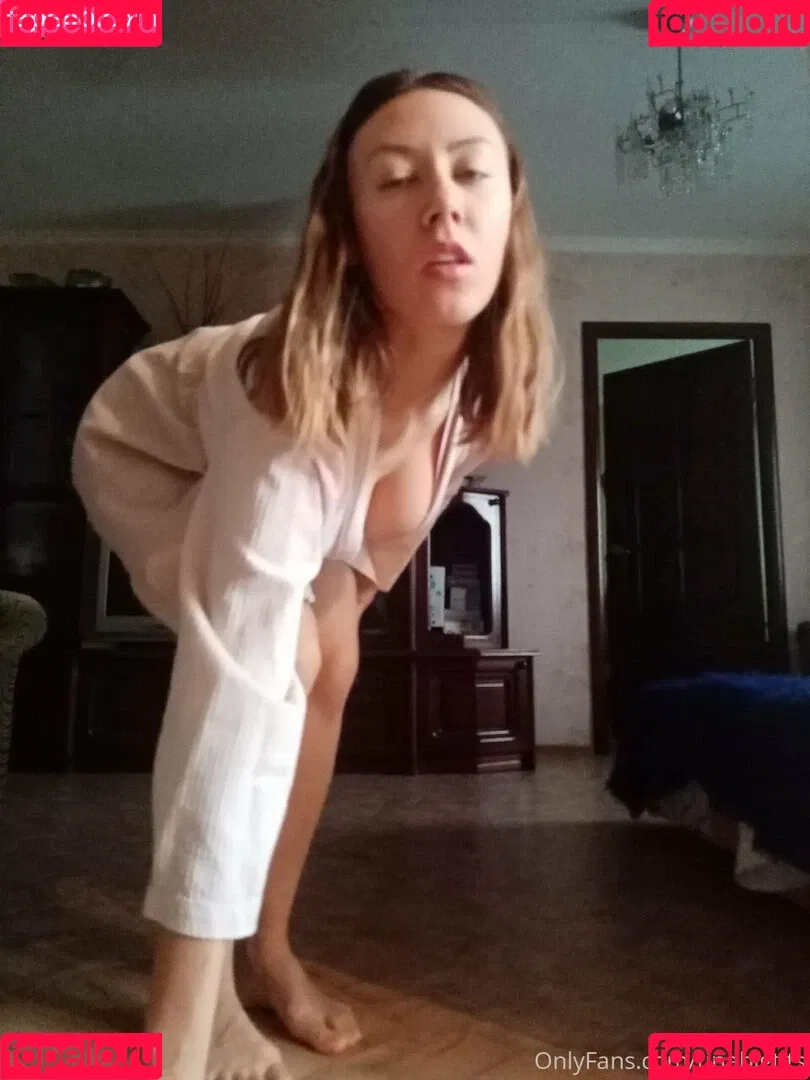 tinastepmom Onlyfans Photo Gallery 