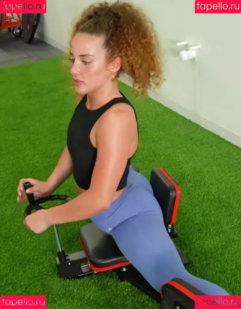 Sofie Dossi Onlyfans Photo Gallery 