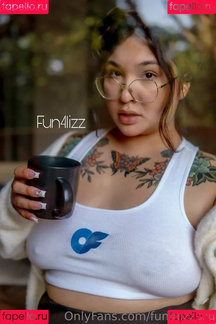 fun4lizzsfw Onlyfans Photo Gallery 