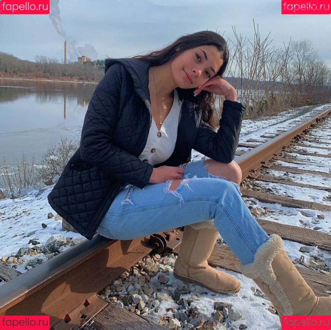 Nicole Fatone Onlyfans Photo Gallery 