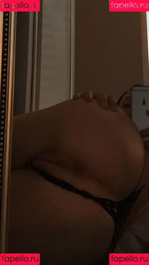 Rose Mcgowan Onlyfans Photo Gallery 
