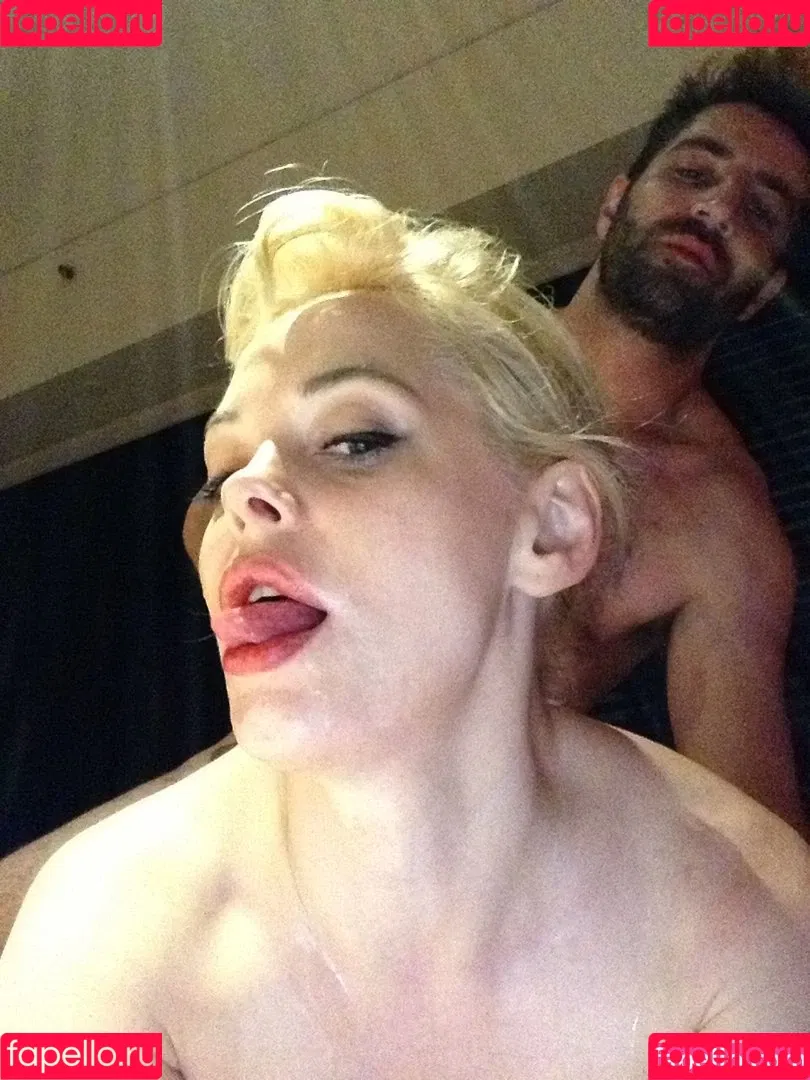 Rose Mcgowan Onlyfans Photo Gallery 