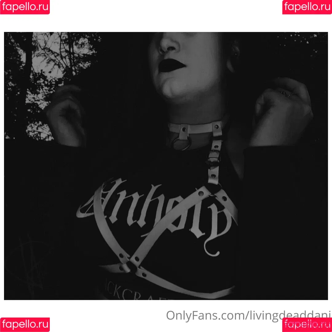 livingdeaddani Onlyfans Photo Gallery 