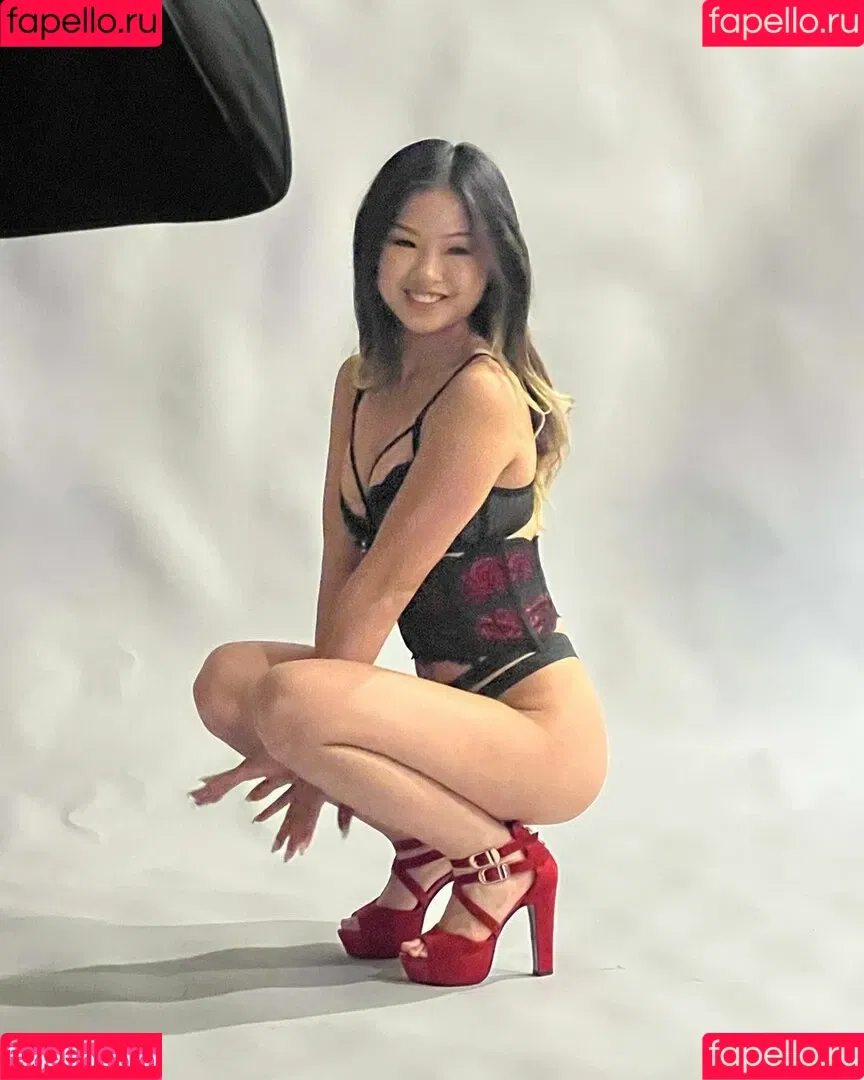 Lulu Chu Onlyfans Photo Gallery 