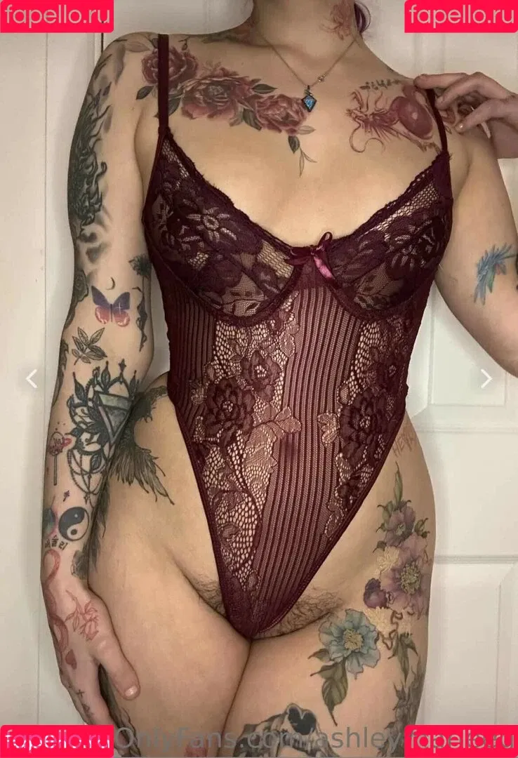 AshleyMarieeGaming Onlyfans Photo Gallery 