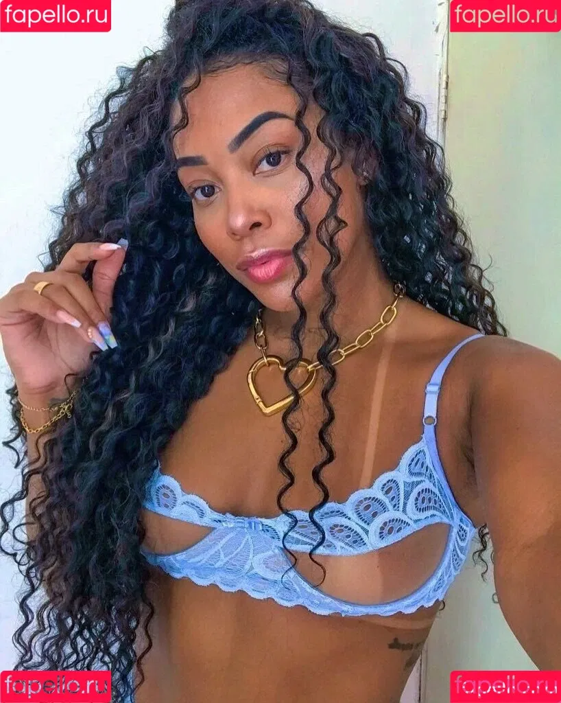 Cynthya Cybelle Onlyfans Photo Gallery 