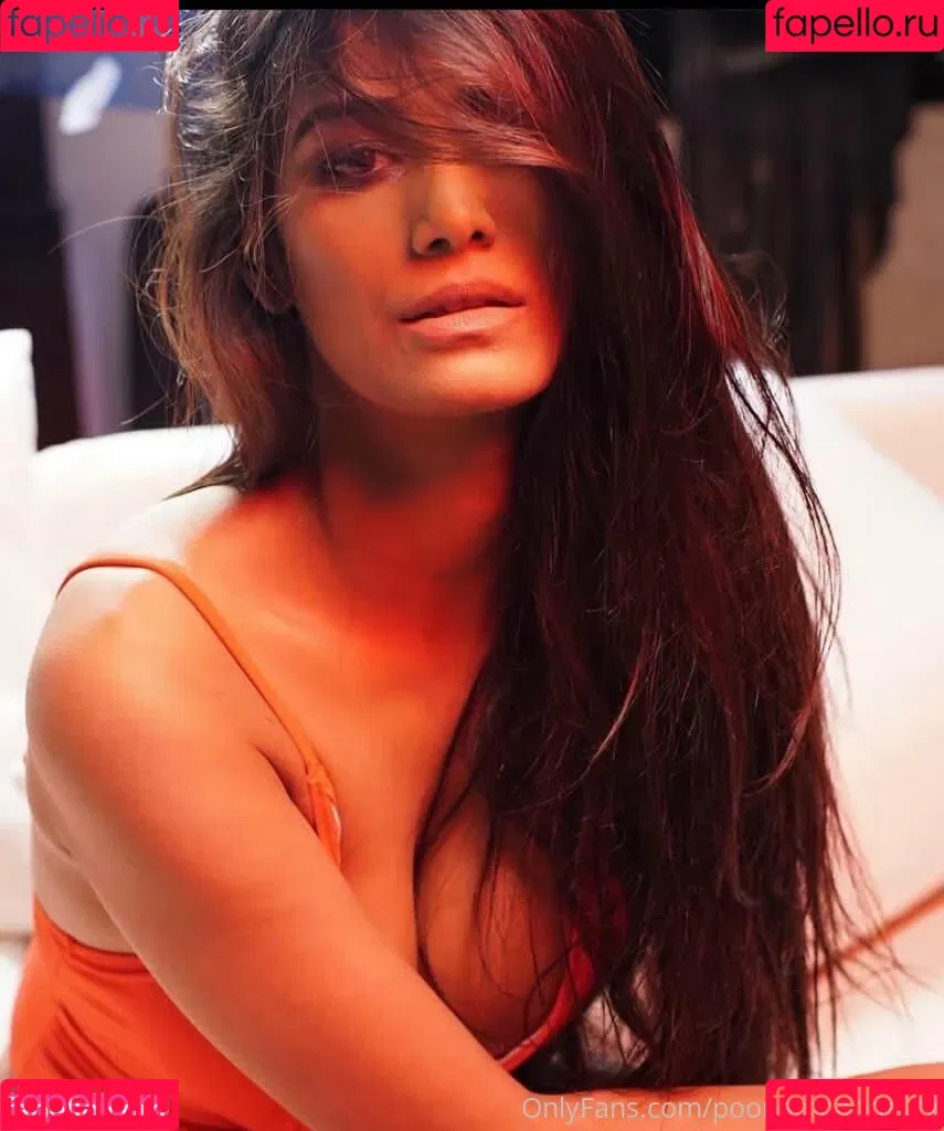 poonampandeytv Onlyfans Photo Gallery 