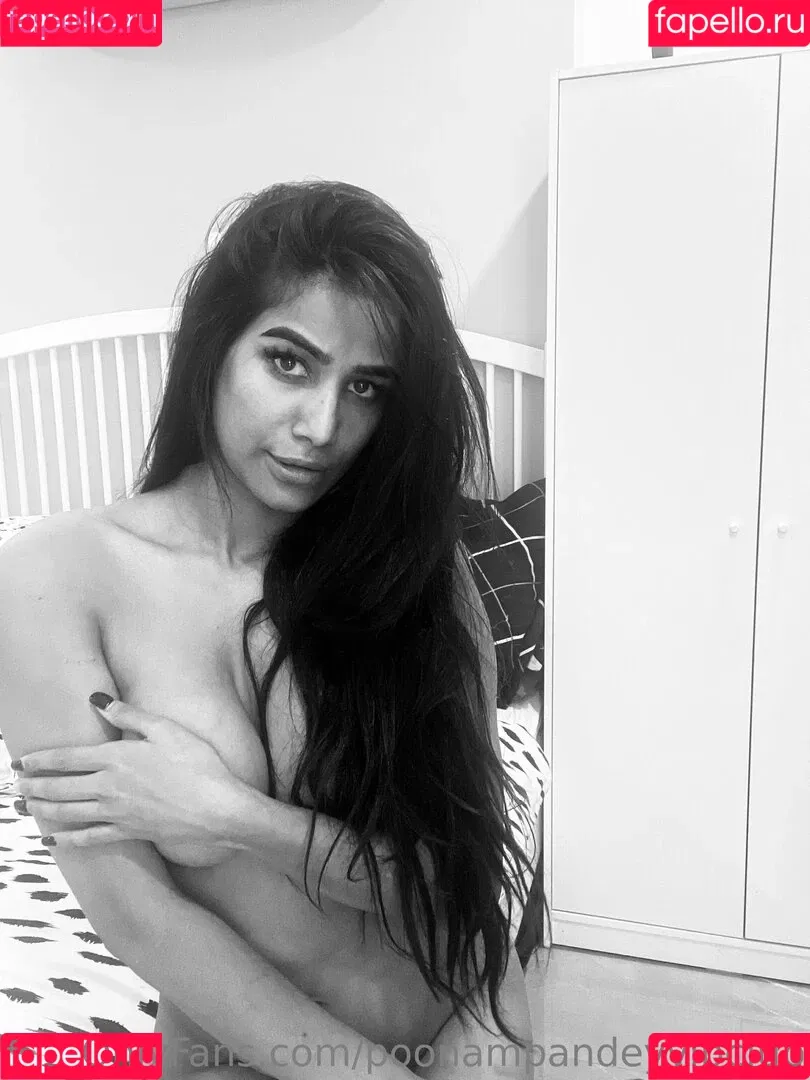 poonampandeytv Onlyfans Photo Gallery 