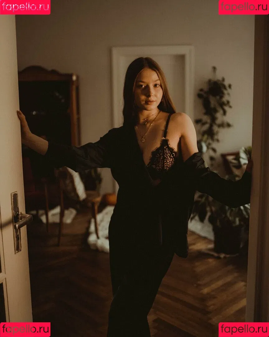 Amelia Korczak Onlyfans Photo Gallery 