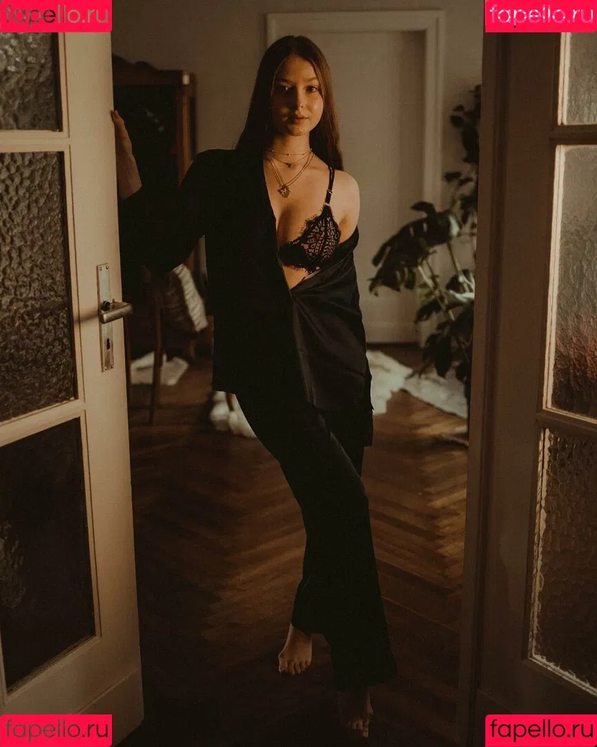 Amelia Korczak Onlyfans Photo Gallery 