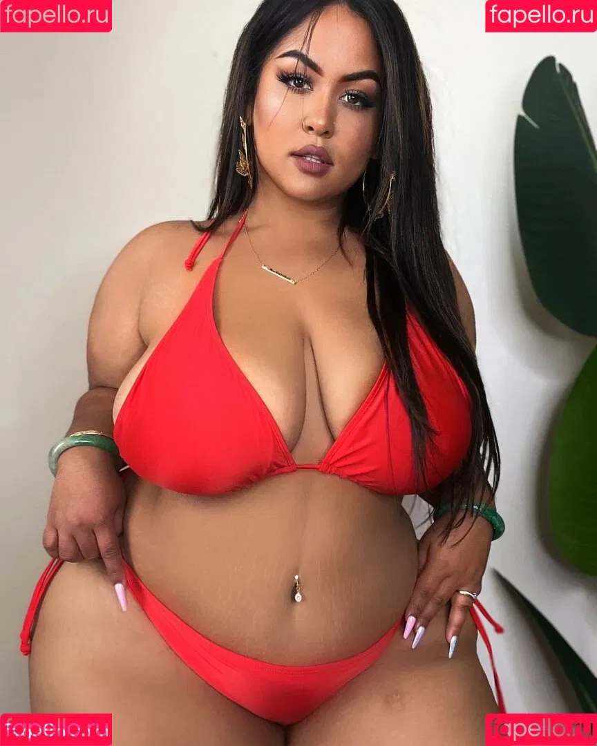 uilanibabe Onlyfans Photo Gallery 