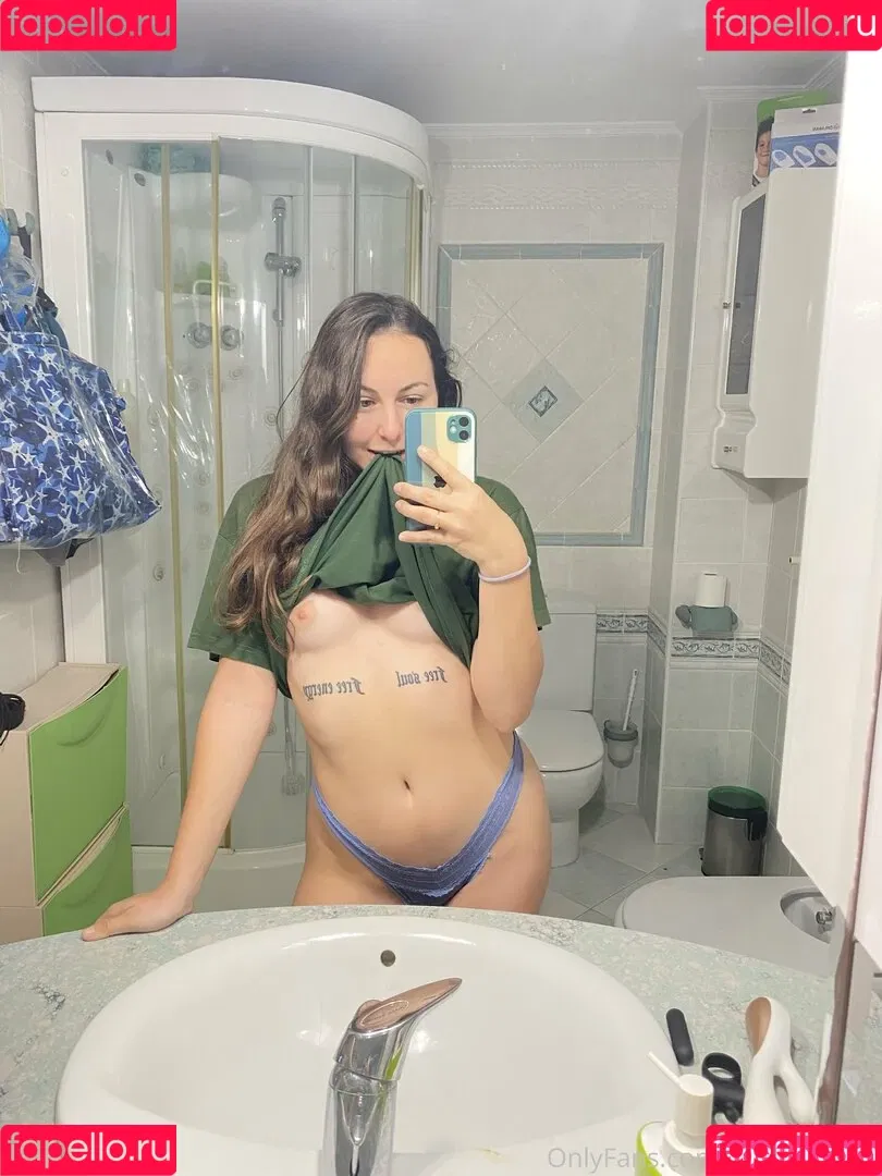 babyeva.official Onlyfans Photo Gallery 
