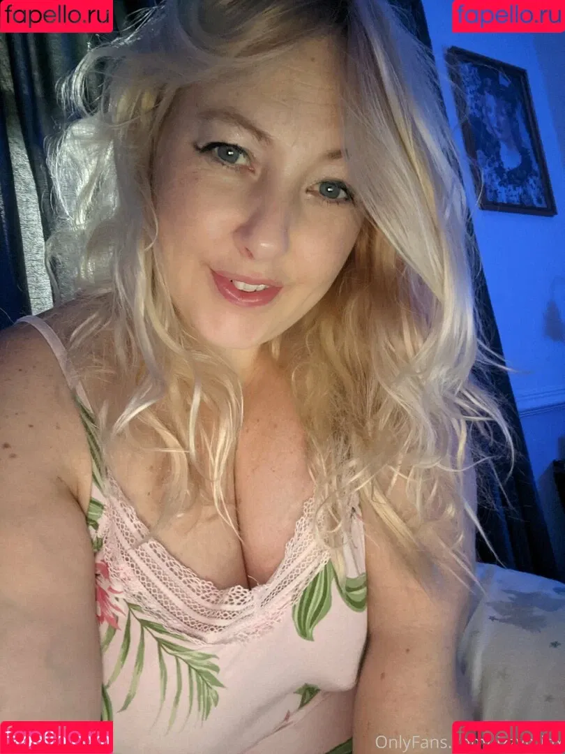 lizzyminx Onlyfans Photo Gallery 