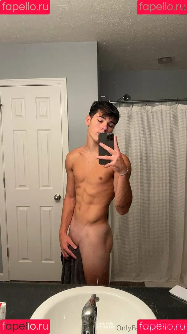 opash Onlyfans Photo Gallery 