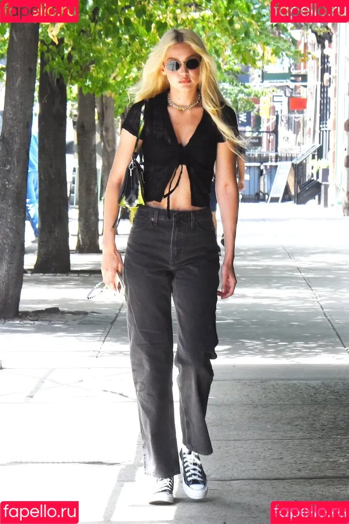 Gigi Hadid Onlyfans Photo Gallery 