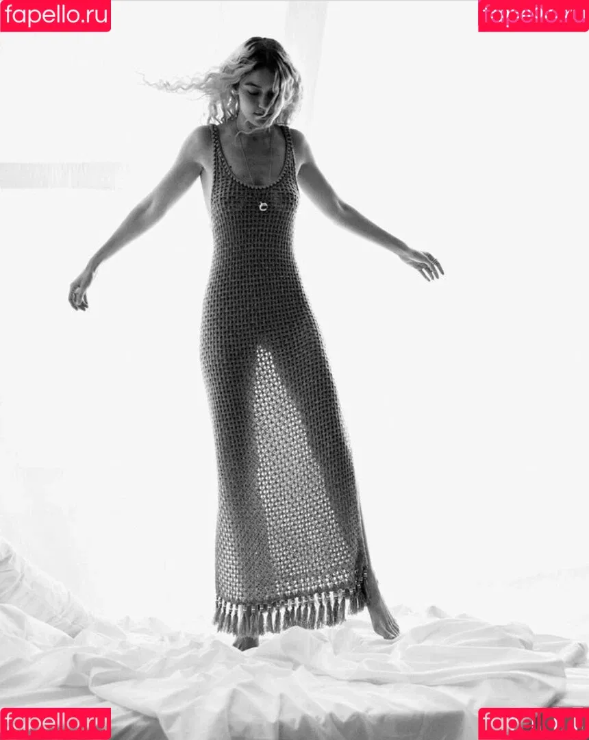 Gigi Hadid Onlyfans Photo Gallery 