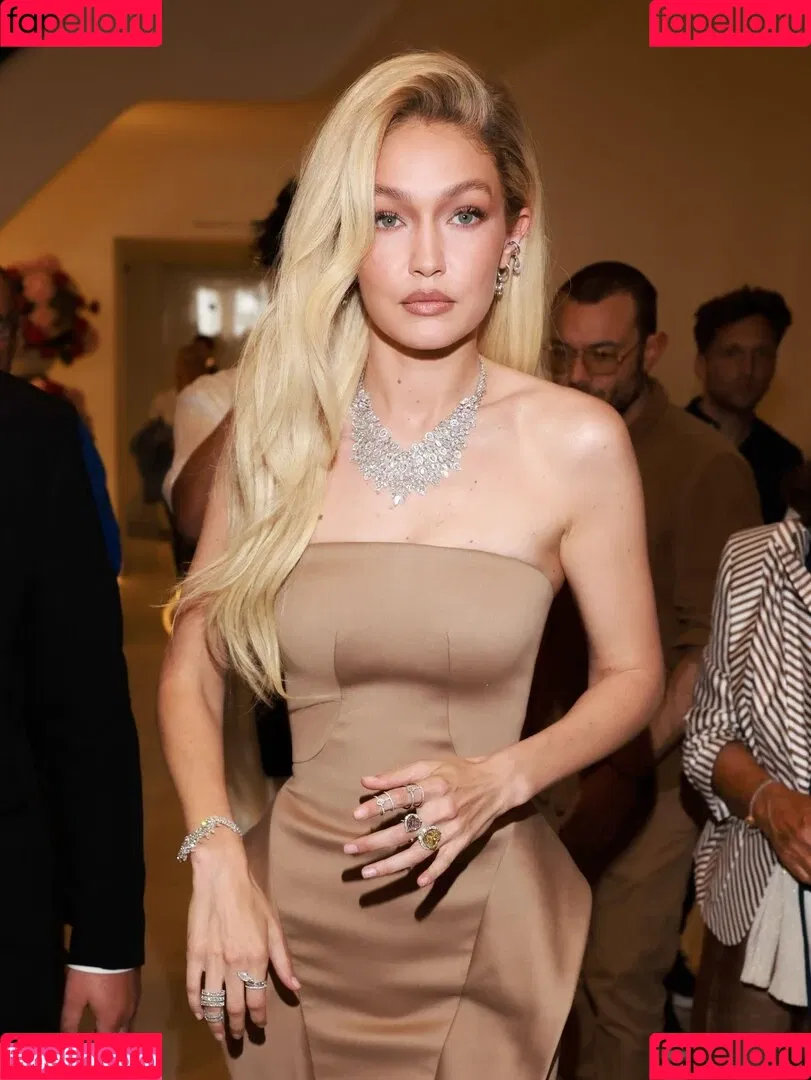 Gigi Hadid Onlyfans Photo Gallery 