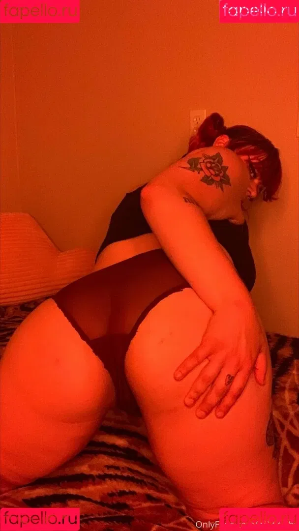 w33d.bby Onlyfans Photo Gallery 