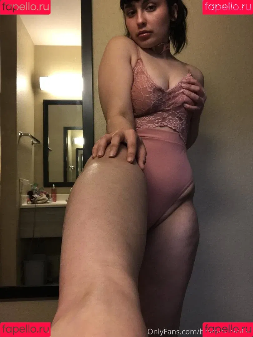 brattybabie420 Onlyfans Photo Gallery 