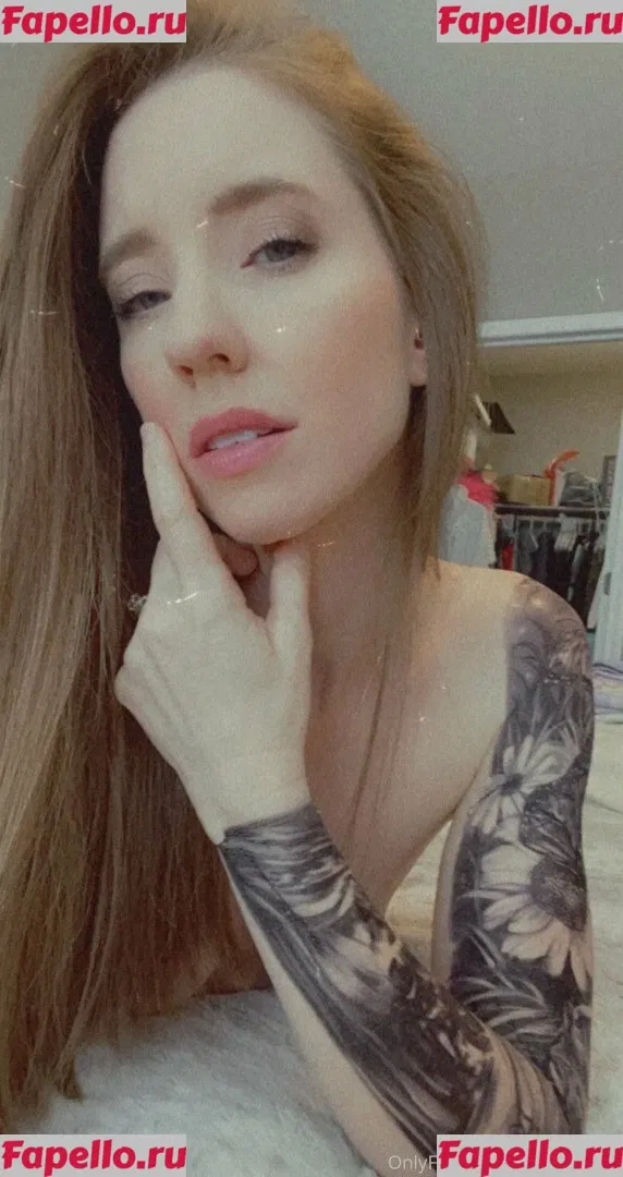 Jennysroom Onlyfans Photo Gallery 