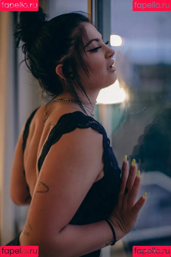 melmelly16 Onlyfans Photo Gallery 