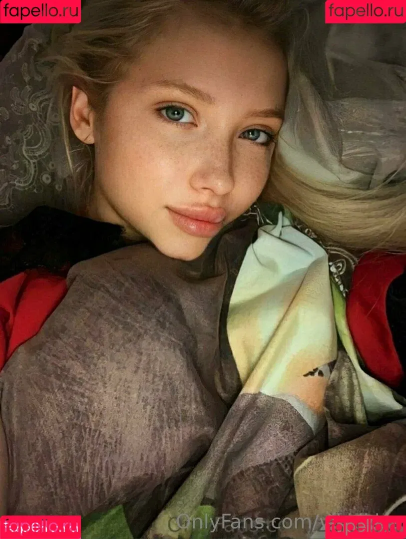 vikkikiss Onlyfans Photo Gallery 