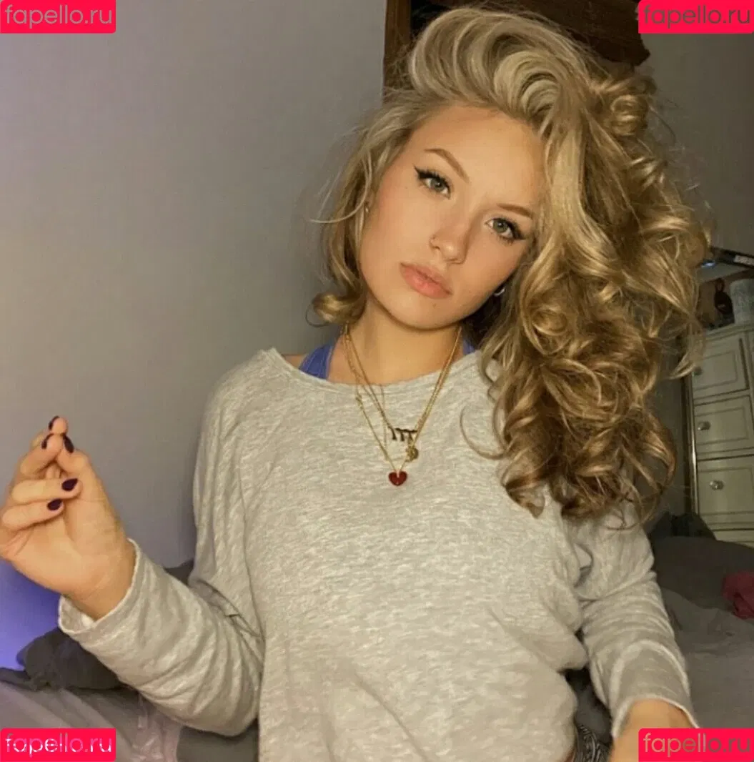 Miahandley Onlyfans Photo Gallery 