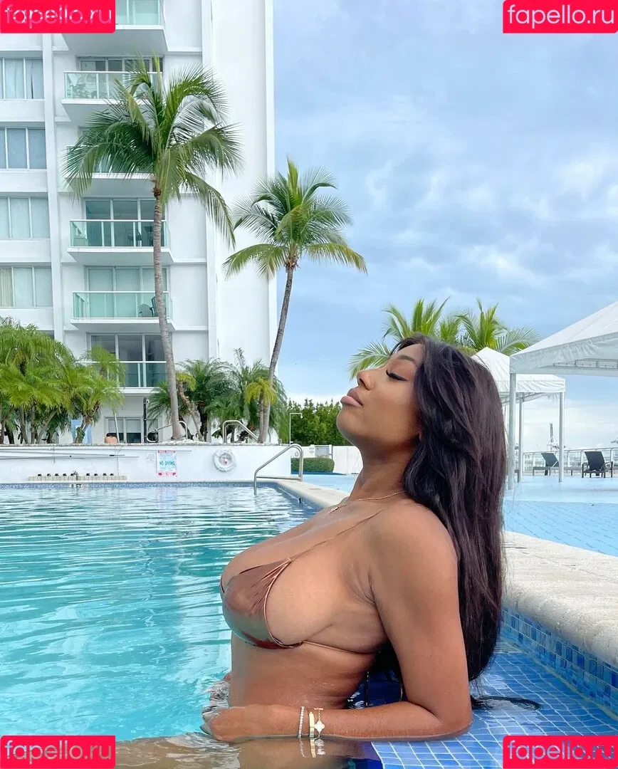 Vivipanameraofficial Onlyfans Photo Gallery 