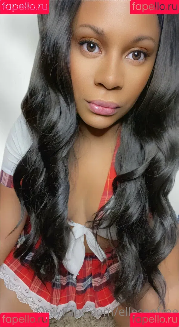 elleseefree Onlyfans Photo Gallery 