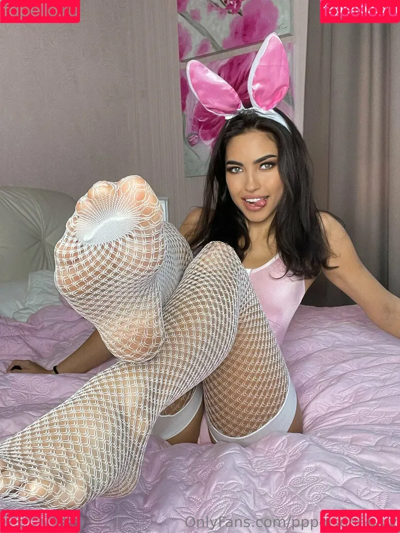 pppoisonnnivy Onlyfans Photo Gallery 