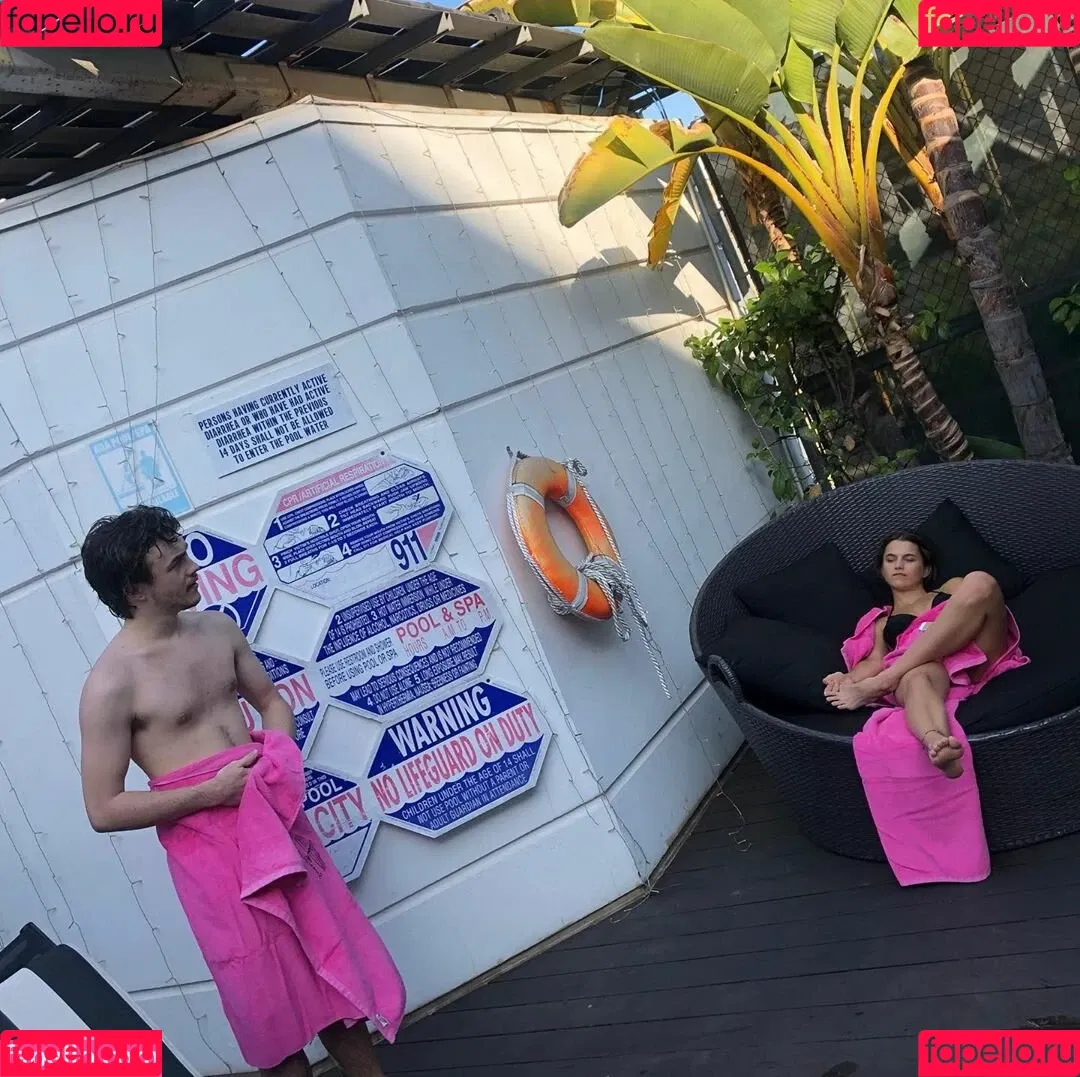 Chloe East Onlyfans Photo Gallery 