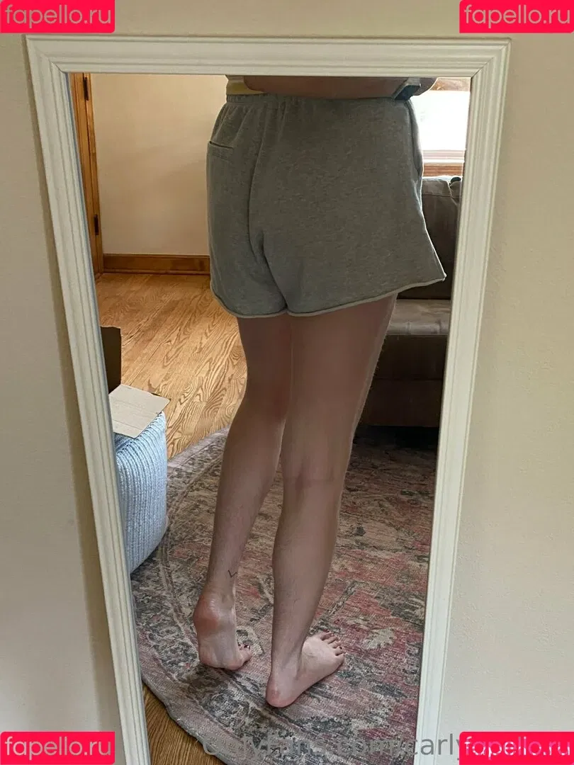 carlyreyfeet Onlyfans Photo Gallery 