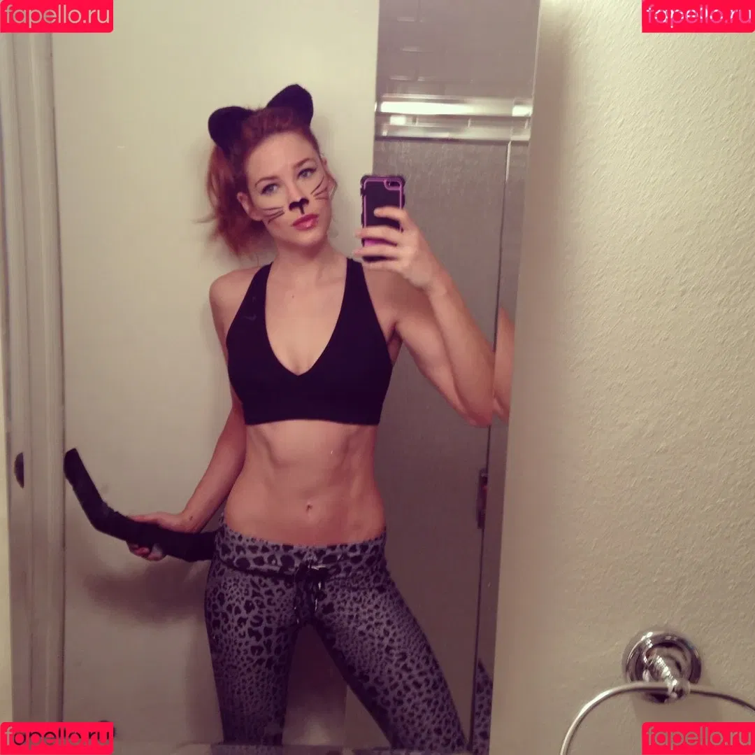 Courtney Hope Onlyfans Photo Gallery 