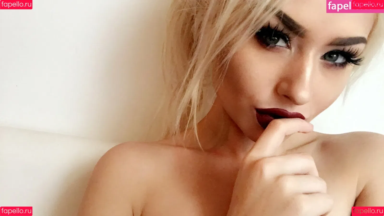 Romanie Smith Onlyfans Photo Gallery 