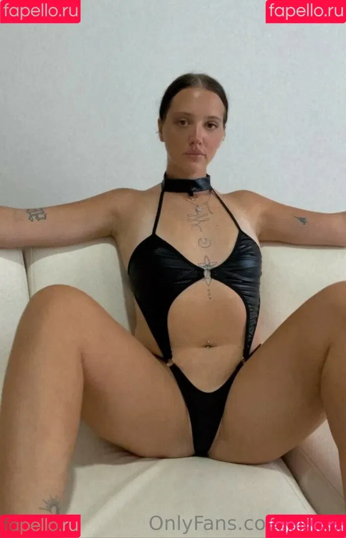 lishl0 Onlyfans Photo Gallery 