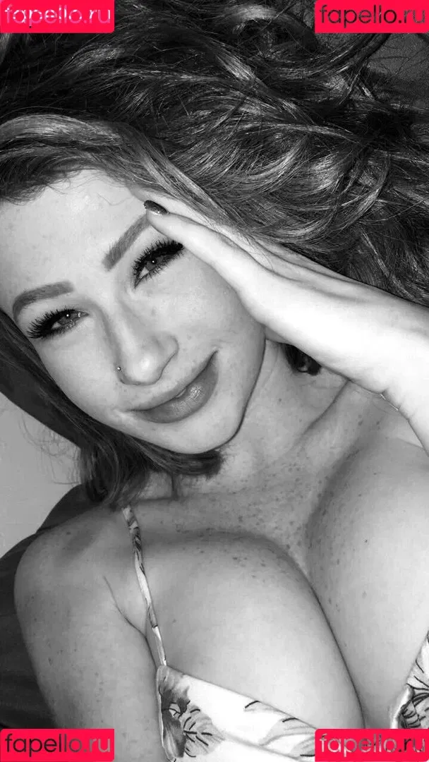 Abigalemandler Onlyfans Photo Gallery 