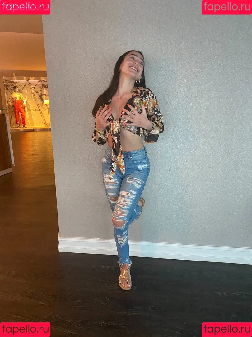 Maddie May Onlyfans Photo Gallery 