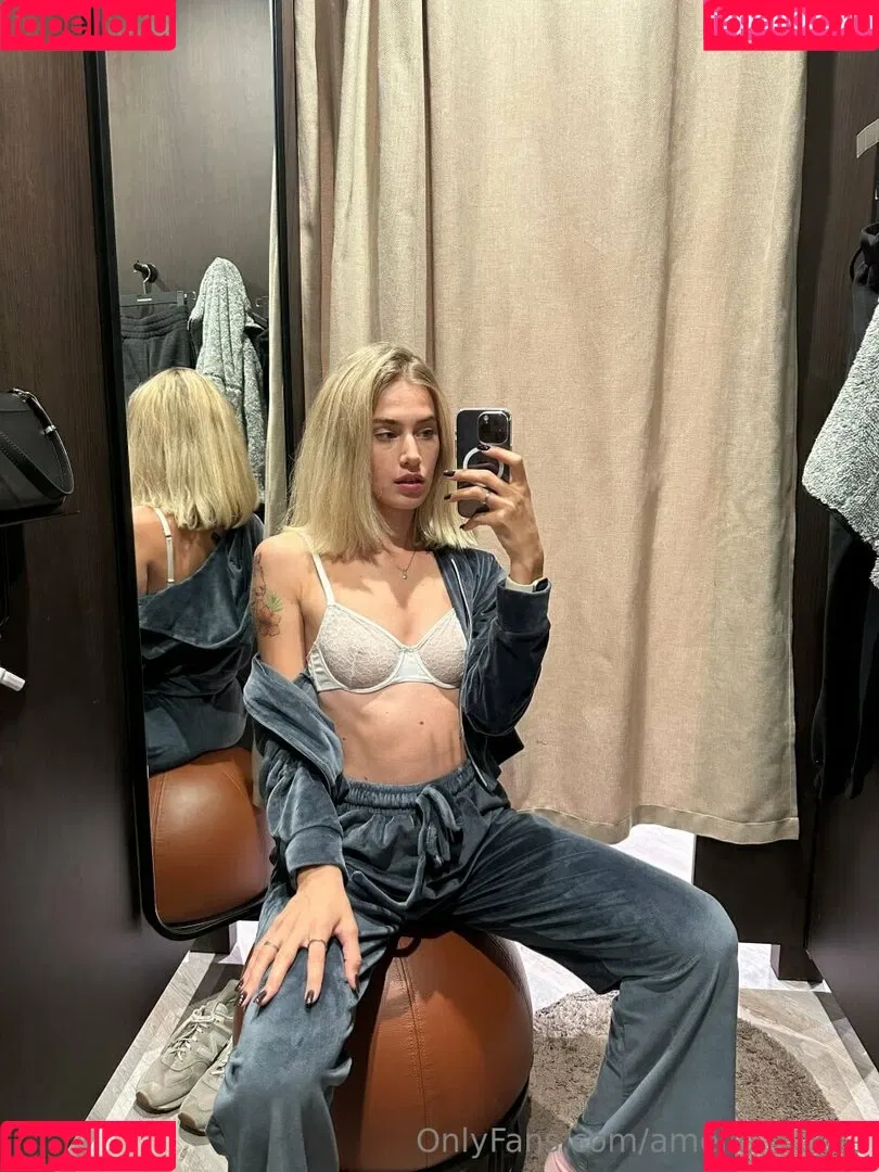 elisa_holt Onlyfans Photo Gallery 