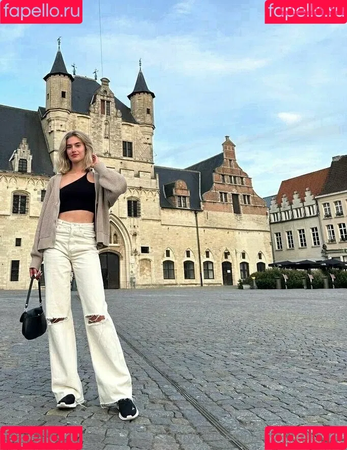 elisa_holt Onlyfans Photo Gallery 