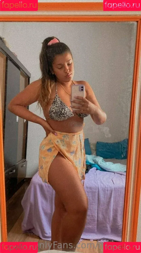 mee_zee Onlyfans Photo Gallery 