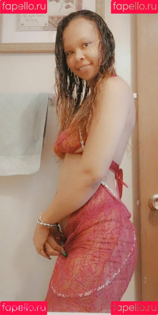 iamamorarose Onlyfans Photo Gallery 
